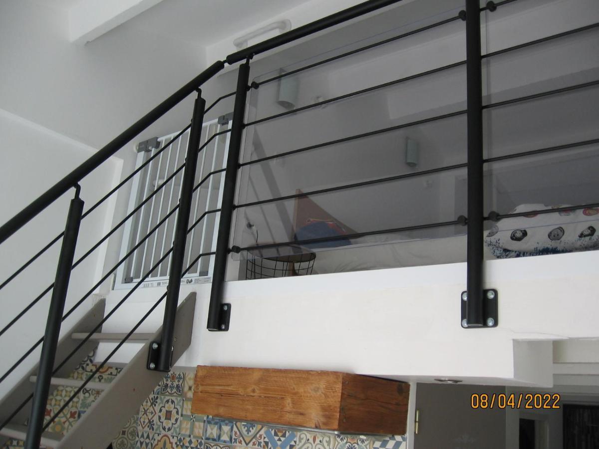 Appartement Avec Chambre En Mezzanine Rognac Ngoại thất bức ảnh