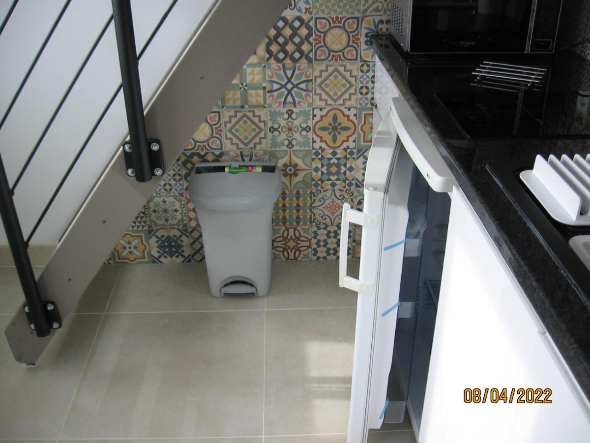 Appartement Avec Chambre En Mezzanine Rognac Ngoại thất bức ảnh