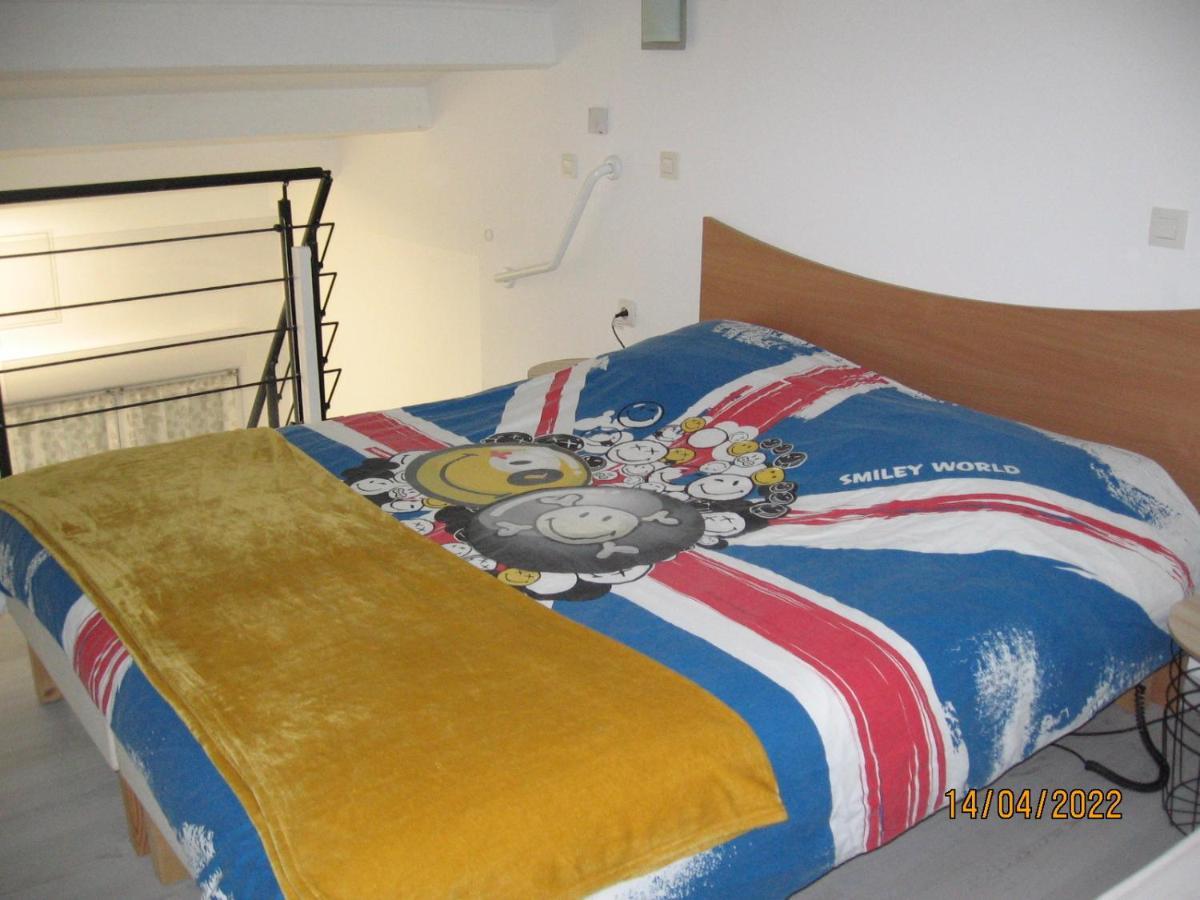 Appartement Avec Chambre En Mezzanine Rognac Ngoại thất bức ảnh