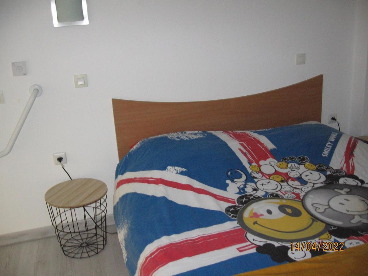 Appartement Avec Chambre En Mezzanine Rognac Ngoại thất bức ảnh